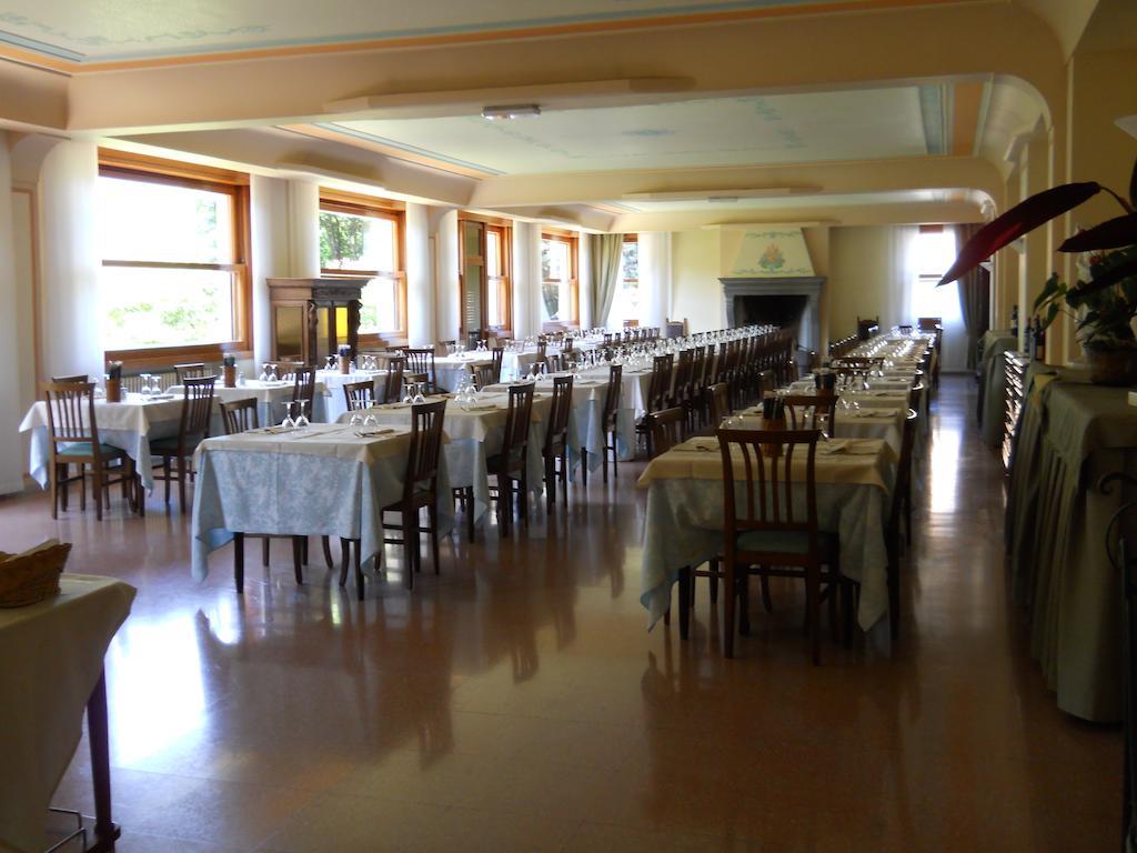 Albergo Ristorante Aquila Сульцано Экстерьер фото