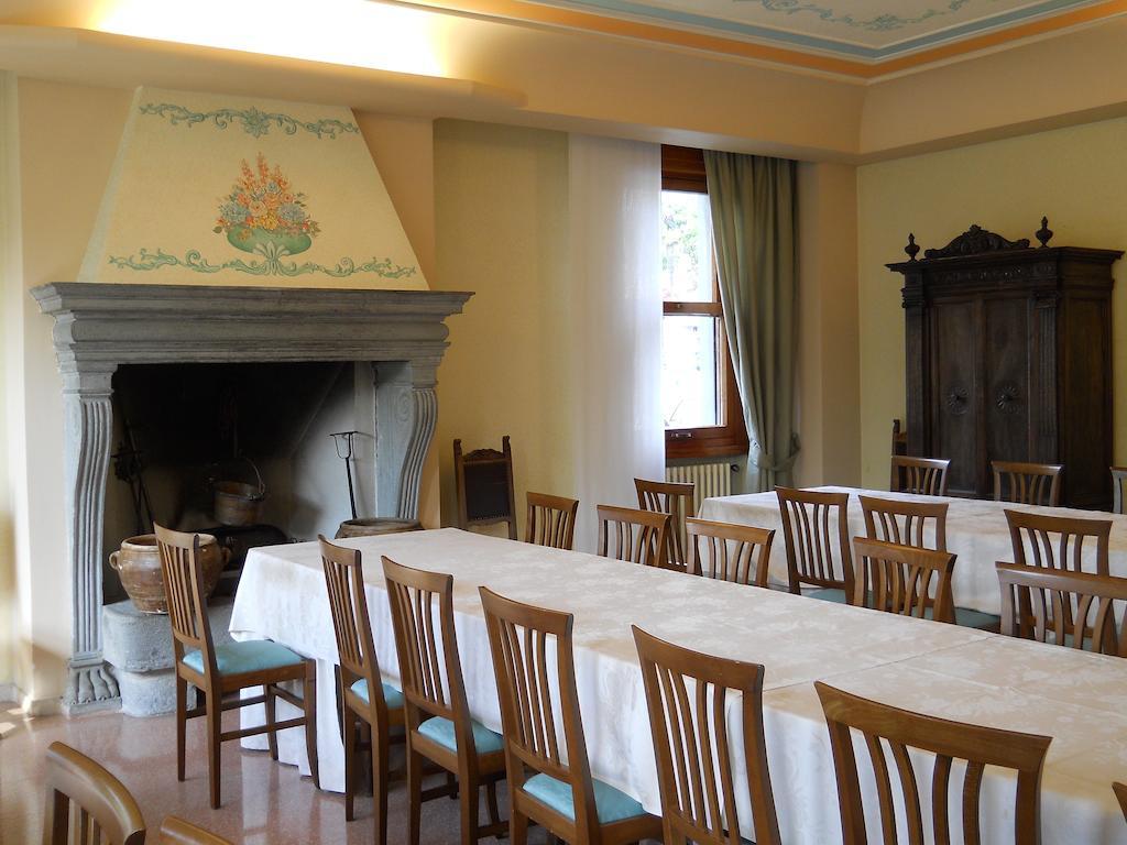 Albergo Ristorante Aquila Сульцано Экстерьер фото